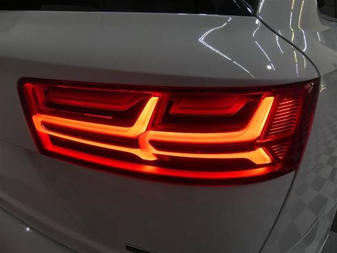 Used 2018 Audi Q7 2.0T Premium Plus image 13