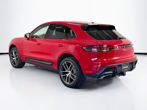 Used 2025 Porsche Macan w/ Premium Package Plus image 3