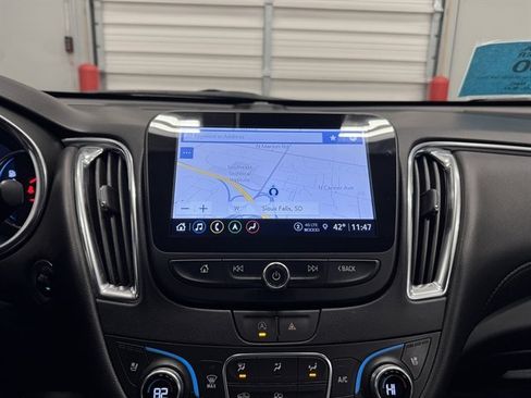 Used 2024 Chevrolet Malibu LT image 23