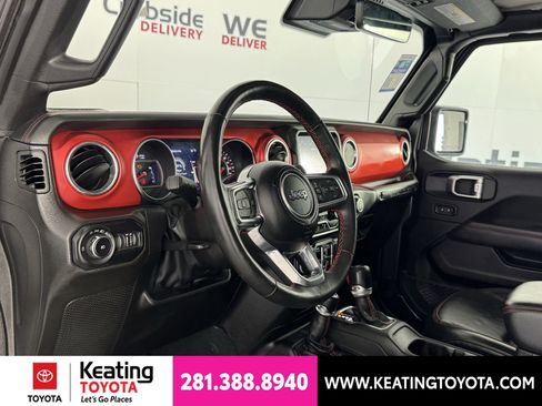 Used 2022 Jeep Wrangler Unlimited Rubicon w/ Steel Bumper Group AWD/4WD image 13