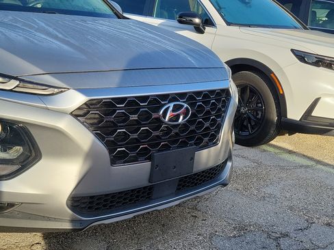 Used 2020 Hyundai Santa Fe SEL FWD image 2