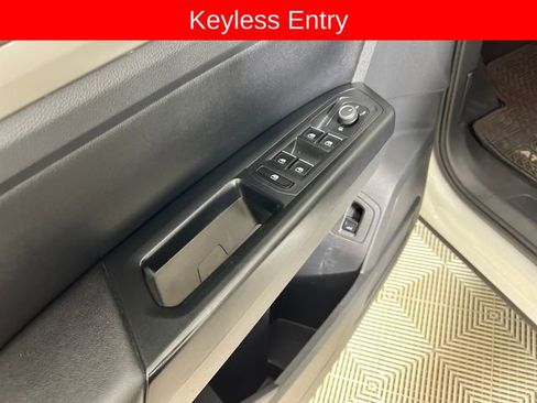 Used 2019 Volkswagen Atlas SE image 12