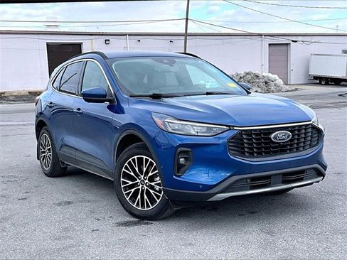 Used 2023 Ford Escape SE w/ PHEV Premium Package image 1