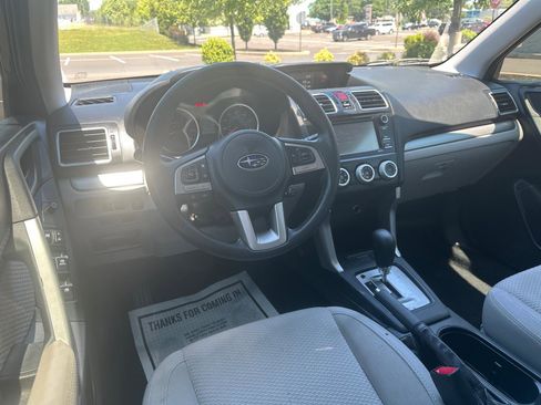 Used 2018 Subaru Forester 2.5i w/ Alloy Wheel Package AWD/4WD image 15