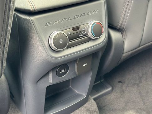 New 2025 Ford Explorer Active w/ Active Comfort Package image 34