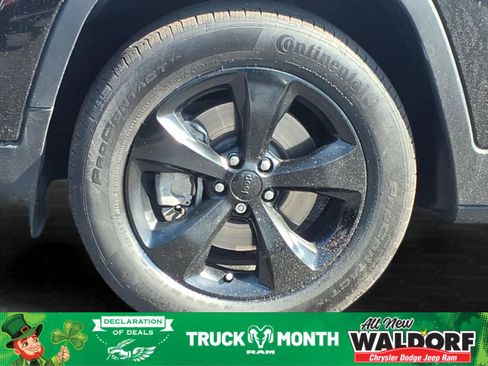 Used 2019 Jeep Cherokee Latitude Plus image 10