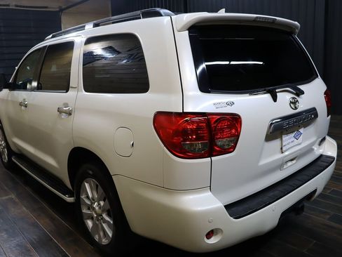Used 2013 Toyota Sequoia Platinum RWD image 3