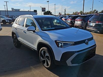 New 2026 Volkswagen Taos SE
