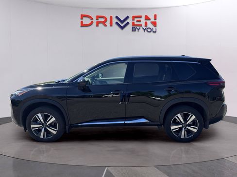 Used 2023 Nissan Rogue SL w/ SL Premium Package FWD image 2