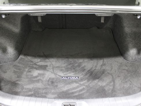 Used 2025 Nissan Altima 2.5 SL image 28