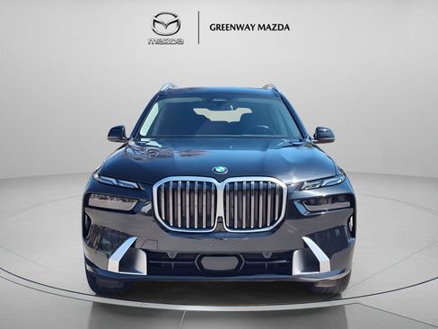 Used 2025 BMW X7 xDrive40i AWD/4WD image 2