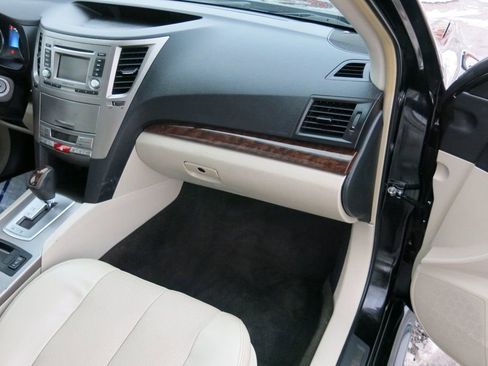 Used 2014 Subaru Legacy 2.5i Limited image 12