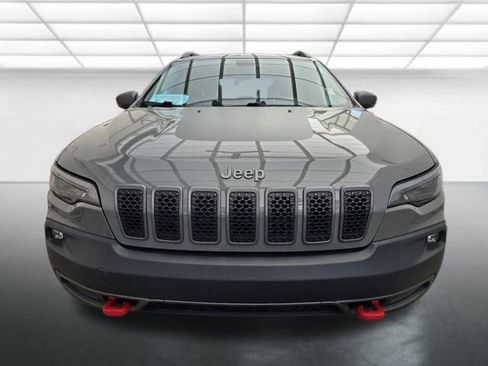 Used 2019 Jeep Cherokee Trailhawk w/ Cold Weather Group image 8