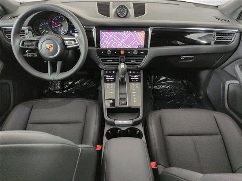 New 2026 Porsche Macan image 15