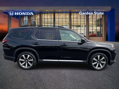 Certified 2025 Honda Pilot Elite image 5