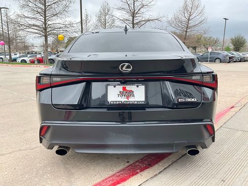 Used 2023 Lexus IS 300 w/ Comfort Package image 7