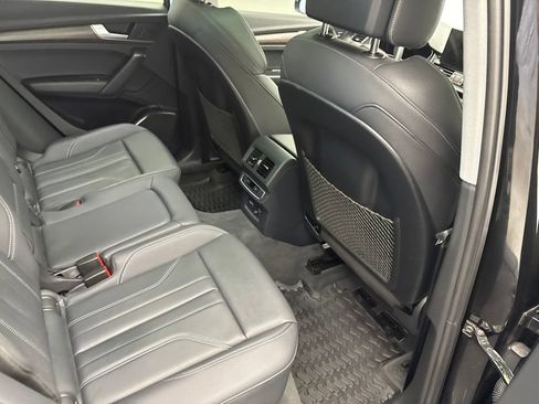 Used 2024 Audi Q5 e Premium w/ Convenience Package AWD/4WD image 30