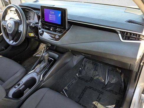 Used 2023 Toyota Corolla LE image 19