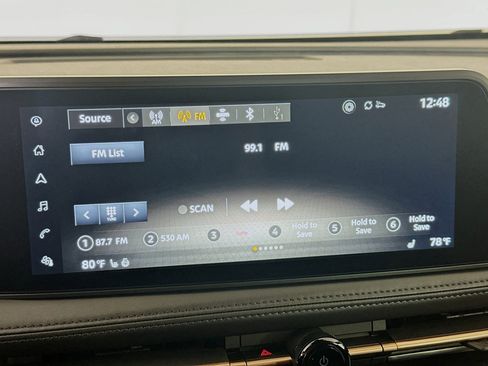 Used 2025 Nissan Ariya FWD image 21