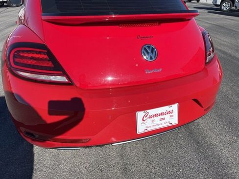 Used 2019 Volkswagen Beetle 2.0T SE image 12