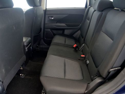 Used 2014 Mitsubishi Outlander ES FWD image 26