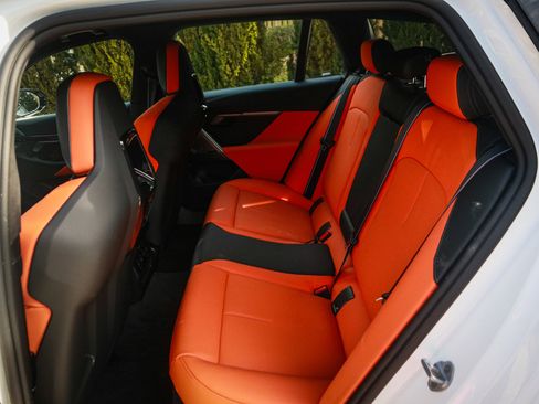 Used 2025 BMW M5 Touring image 30