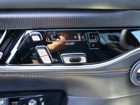 New 2026 Jeep Grand Wagoneer L Summit AWD/4WD image 7