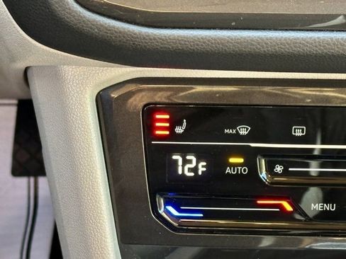 Certified 2023 Volkswagen Tiguan SE w/ Panoramic Sunroof Package image 29