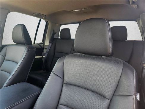 Used 2025 Honda Ridgeline RTL image 10