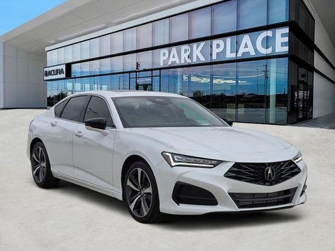 Used 2025 Acura TLX w/ Technology Package image 2