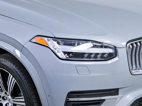 Certified 2024 Volvo XC90 T8 Plus w/ Protection Package Premier image 40