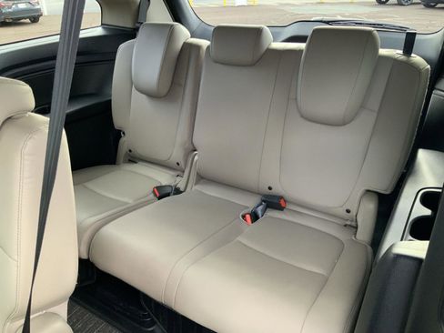Used 2024 Honda Odyssey EX-L image 13
