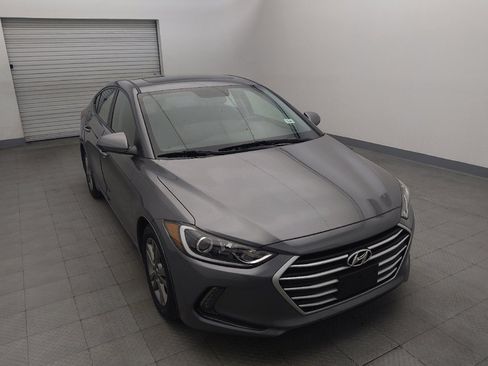Used 2018 Hyundai Elantra Value Edition FWD image 14