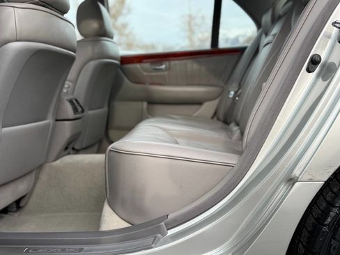 Used 2003 Lexus LS 430 image 38