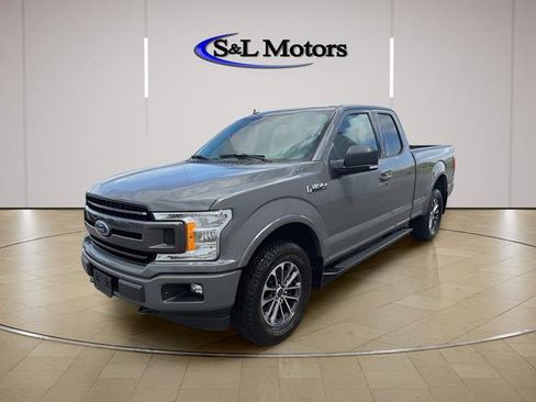 Used 2018 Ford F150 XLT w/ Equipment Group 302A Luxury AWD/4WD image 4