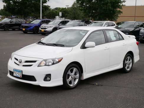 Used 2012 Toyota Corolla S FWD image 3