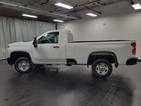 Used 2022 Chevrolet Silverado 2500 W/T w/ WT Convenience Package AWD/4WD image 5