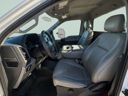 Used 2019 Ford F550 2WD Regular Cab Super Duty image 14
