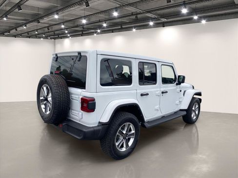 Used 2021 Jeep Wrangler Unlimited Sahara w/ Safety Group AWD/4WD image 7