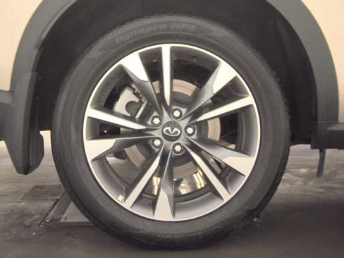 Used 2025 INFINITI QX60 Luxe w/ Lighting Package (N94) FWD image 12