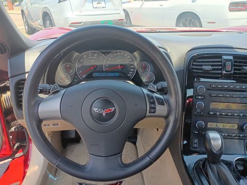 Used 2008 Chevrolet Corvette Convertible w/ Preferred Equipment Group RWD image 24