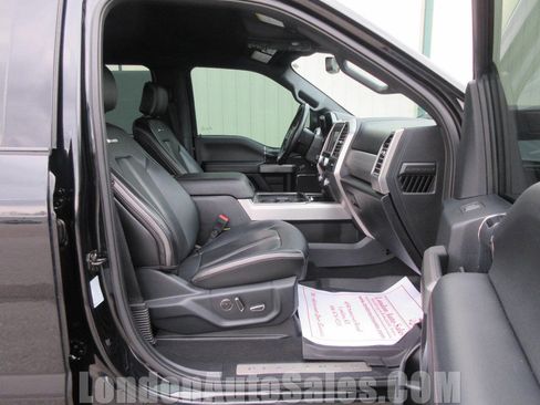 Used 2021 Ford F450 Platinum w/ FX4 Off-Road Package image 16