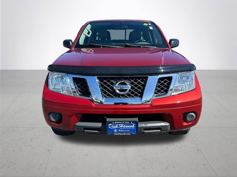 Used 2019 Nissan Frontier SV image 3