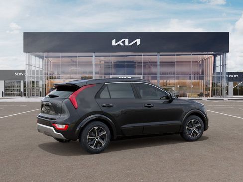 New 2025 Kia Niro SX image 6