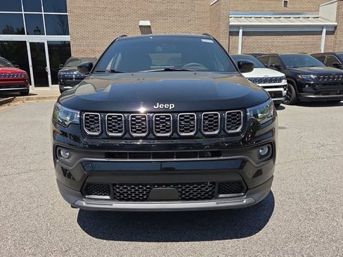 New 2026 Jeep Compass Latitude image 2