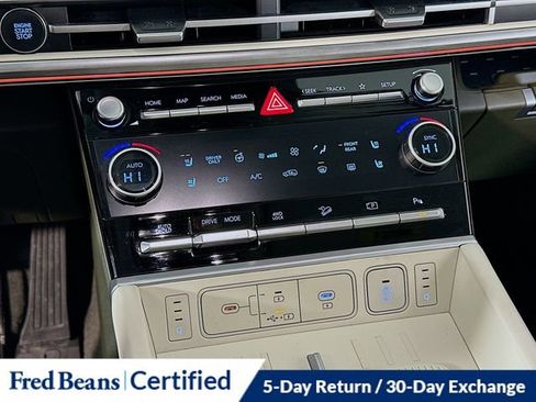 Certified 2025 Hyundai Santa Fe Calligraphy image 22