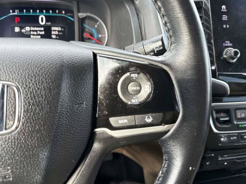 Used 2021 Honda Pilot Touring image 28