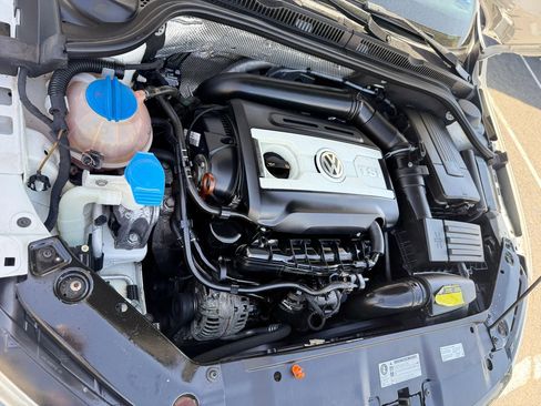 Used 2012 Volkswagen Jetta GLI Autobahn FWD image 39