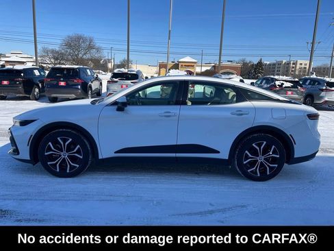 Certified 2025 Toyota Crown Limited image 2