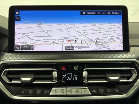Used 2024 BMW X4 xDrive30i AWD/4WD image 39